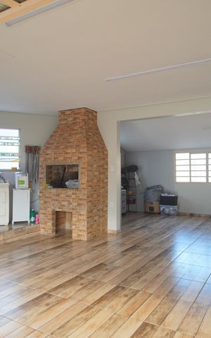 Casa à venda com 230m², 2 quartos e 3 vagasGaragem