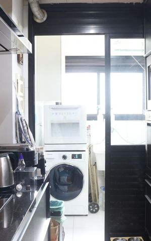 Apartamento à venda com 98m², 2 quartos e 2 vagasCozinha e Área de Serviço