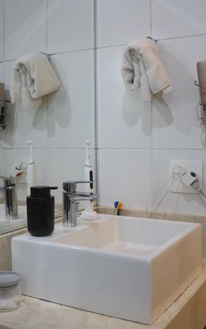 Apartamento à venda com 98m², 2 quartos e 2 vagasBanheiro 1