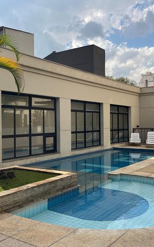 Apartamento à venda com 98m², 2 quartos e 2 vagas Apartamento à venda com 98m², 2 quartos e 2 vagasÁrea comum - Piscina