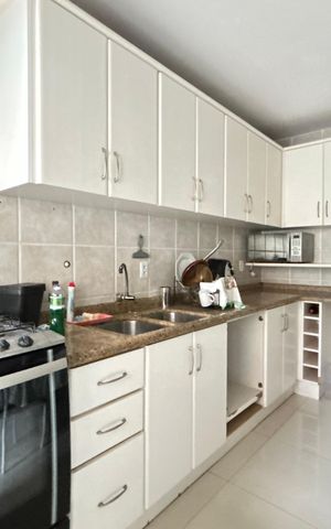 Apartamento para alugar com 108m², 3 quartos e 1 vagaCozinha 