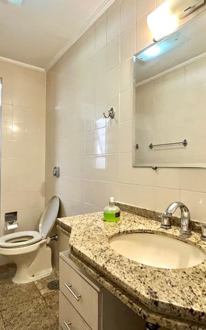 Apartamento à venda com 134m², 3 quartos e 2 vagas Apartamento à venda com 134m², 3 quartos e 2 vagasBanheiro Corredor