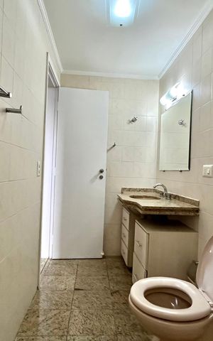 Apartamento à venda com 134m², 3 quartos e 2 vagas Apartamento à venda com 134m², 3 quartos e 2 vagasBanheiro da Suíte