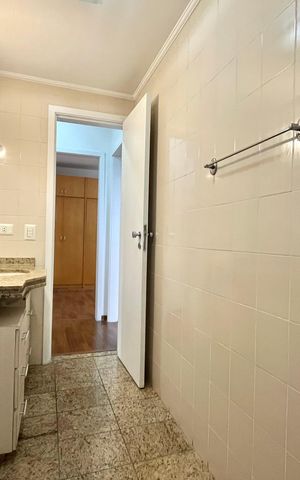 Apartamento à venda com 134m², 3 quartos e 2 vagas Apartamento à venda com 134m², 3 quartos e 2 vagasBanheiro Corredor