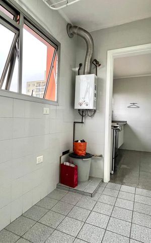 Apartamento à venda com 134m², 3 quartos e 2 vagas Apartamento à venda com 134m², 3 quartos e 2 vagasÁrea de Serviço