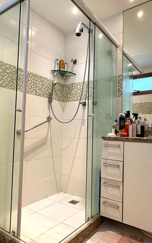 Apartamento à venda com 197m², 4 quartos e 2 vagasBanheiro Suíte 2