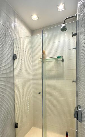 Apartamento à venda com 197m², 4 quartos e 2 vagasBanheiro Social