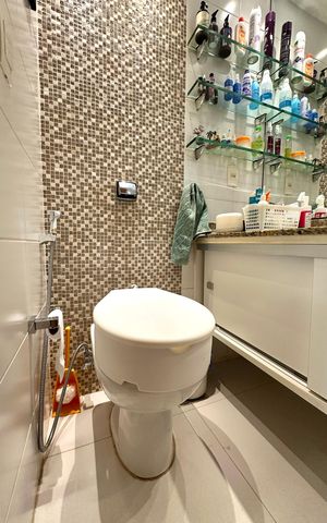 Apartamento à venda com 197m², 4 quartos e 2 vagasBanheiro Suíte