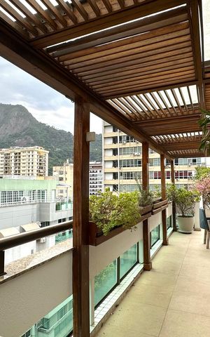 Apartamento à venda com 197m², 4 quartos e 2 vagasVaranda