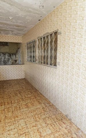 Casa à venda com 506m², 5 quartos e 3 vagas Casa à venda com 506m², 5 quartos e 3 vagasÁrea externa