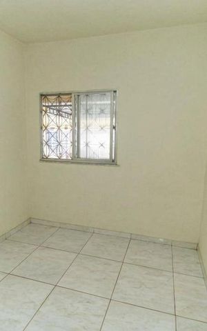 Casa à venda com 506m², 5 quartos e 3 vagas Casa à venda com 506m², 5 quartos e 3 vagasQuarto 4