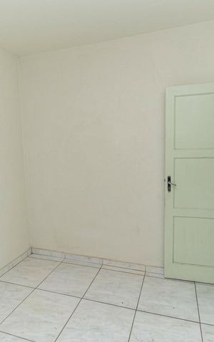 Casa à venda com 506m², 5 quartos e 3 vagas Casa à venda com 506m², 5 quartos e 3 vagasQuarto 5