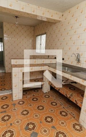 Casa à venda com 506m², 5 quartos e 3 vagas Casa à venda com 506m², 5 quartos e 3 vagasCozinha