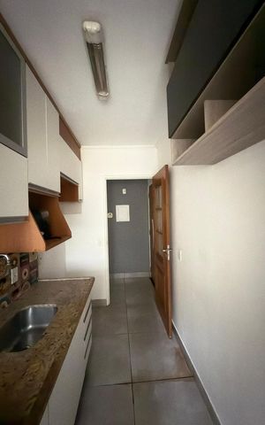 Apartamento à venda com 52m², 2 quartos e 1 vaga Apartamento à venda com 52m², 2 quartos e 1 vagaCozinha e Área de Serviço