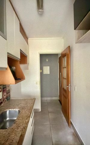 Apartamento à venda com 52m², 2 quartos e 1 vaga Apartamento à venda com 52m², 2 quartos e 1 vagaCozinha e Área de Serviço