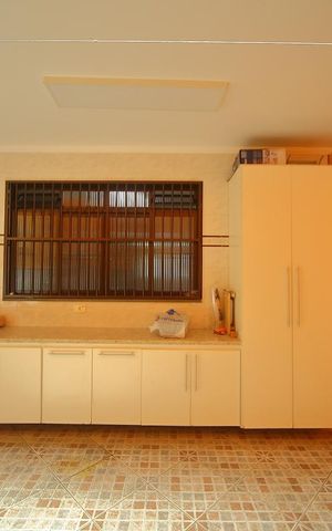 Casa à venda com 208m², 3 quartos e 4 vagasÁrea de Serviço