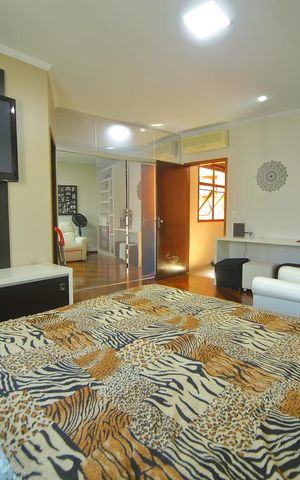 Casa à venda com 208m², 3 quartos e 4 vagasSuíte 1 