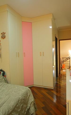 Casa à venda com 208m², 3 quartos e 4 vagasSuíte 3