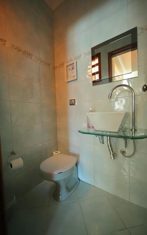 Casa à venda com 208m², 3 quartos e 4 vagasLavabo da Sala 