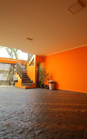 Casa à venda com 208m², 3 quartos e 4 vagasGaragem 