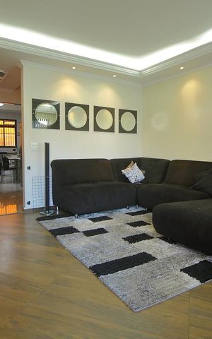 Casa à venda com 208m², 3 quartos e 4 vagasSala 