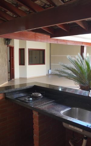Casa para alugar com 260m², 4 quartos e 5 vagasÁrea gourmet
