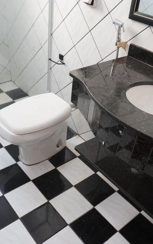Casa para alugar com 260m², 4 quartos e 5 vagasBanheiro da Suíte