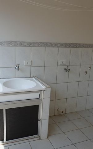 Casa para alugar com 260m², 4 quartos e 5 vagasCozinha e Área de Serviço