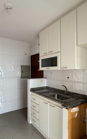 Apartamento para alugar com 103m², 3 quartos e 2 vagas Apartamento para alugar com 103m², 3 quartos e 2 vagasCozinha