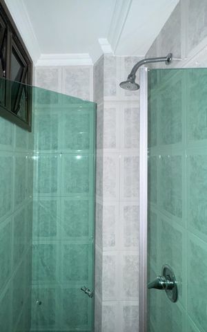Apartamento para alugar com 103m², 3 quartos e 2 vagas Apartamento para alugar com 103m², 3 quartos e 2 vagasBanheiro Social