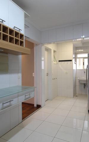 Apartamento para alugar com 128m², 3 quartos e 2 vagasCozinha e Área de Serviço