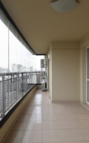 Apartamento para alugar com 128m², 3 quartos e 2 vagasVaranda