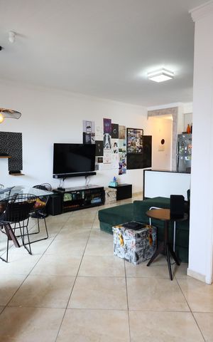 Apartamento para alugar com 75m², 2 quartos e 1 vagaSala