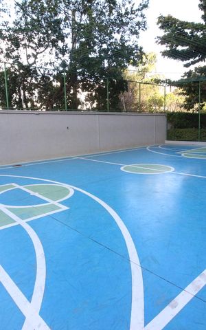 Apartamento para alugar com 75m², 2 quartos e 1 vagaÁrea comum - Quadra