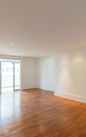 Apartamento para alugar com 135m², 3 quartos e 2 vagas Apartamento para alugar com 135m², 3 quartos e 2 vagasSala