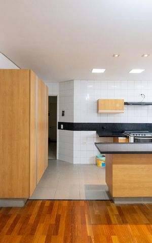 Apartamento para alugar com 135m², 3 quartos e 2 vagas Apartamento para alugar com 135m², 3 quartos e 2 vagasCopa
