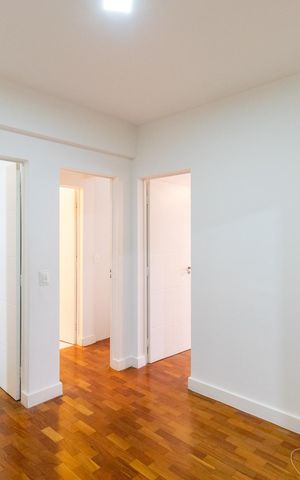 Apartamento para alugar com 135m², 3 quartos e 2 vagas Apartamento para alugar com 135m², 3 quartos e 2 vagasSala de TV