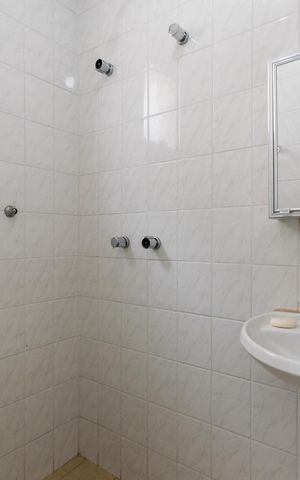 Apartamento para alugar com 135m², 3 quartos e 2 vagas Apartamento para alugar com 135m², 3 quartos e 2 vagasBanheiro de serviço