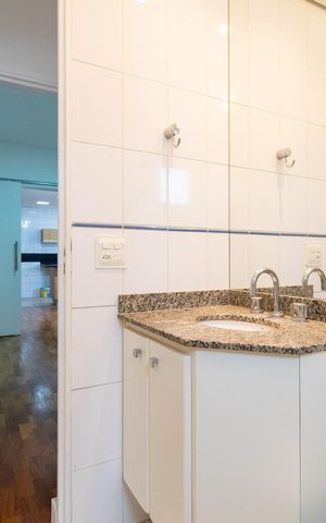 Apartamento para alugar com 135m², 3 quartos e 2 vagas Apartamento para alugar com 135m², 3 quartos e 2 vagasBanheiro da Suíte 2