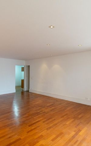 Apartamento para alugar com 135m², 3 quartos e 2 vagas Apartamento para alugar com 135m², 3 quartos e 2 vagasSala