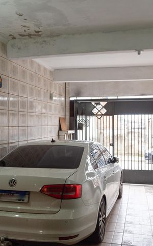 Casa à venda com 220m², 4 quartos e 3 vagasGaragem