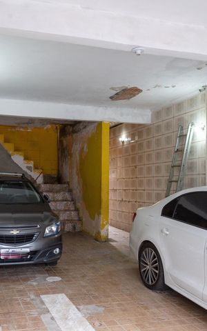 Casa à venda com 220m², 4 quartos e 3 vagasGaragem