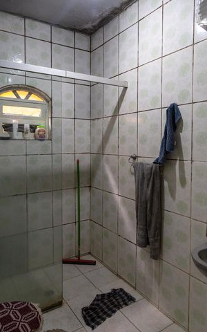 Casa à venda com 220m², 4 quartos e 3 vagasBanheiro - Casa 3