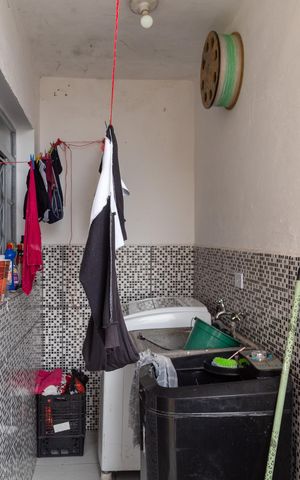Casa à venda com 220m², 4 quartos e 3 vagasArea de Serviço - Casa 1
