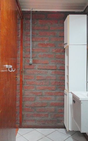 Casa para alugar com 101m², 2 quartos e 1 vagaBanheiro