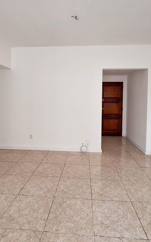 Apartamento à venda com 100m², 3 quartos e 1 vaga Apartamento à venda com 100m², 3 quartos e 1 vagaSala