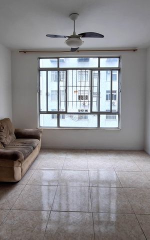 Apartamento à venda com 100m², 3 quartos e 1 vaga Apartamento à venda com 100m², 3 quartos e 1 vagaSala