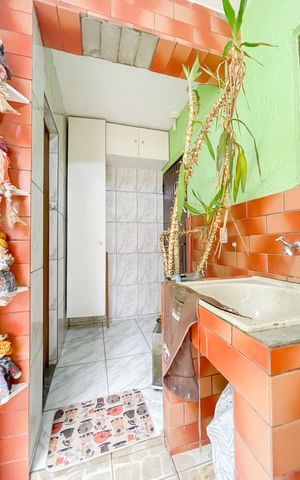Casa à venda com 157m², 2 quartos e 2 vagas Casa à venda com 157m², 2 quartos e 2 vagasÁrea de Serviço