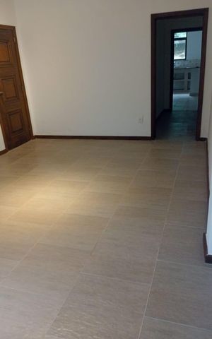 Apartamento para alugar com 120m², 3 quartos e 1 vaga Apartamento para alugar com 120m², 3 quartos e 1 vagaSala