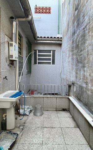 Casa à venda com 292m², 3 quartos e 1 vaga